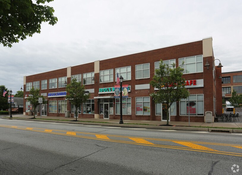 More Photos Of 840-870 W Main St, Lansdale Storefront Retail Office For Lease