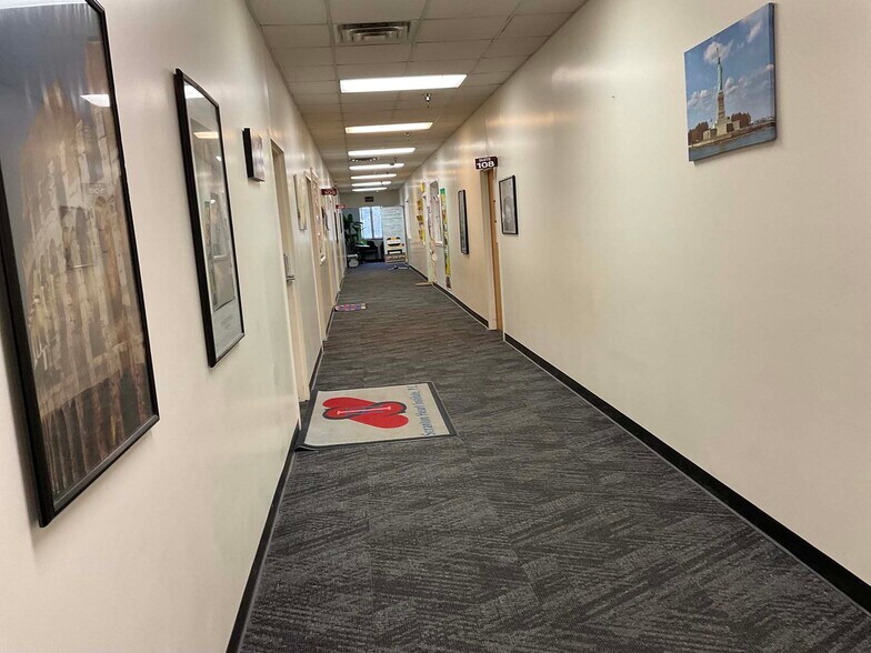 More Photos Of 102 N Abington Rd, Clarks Green Medical For Lease