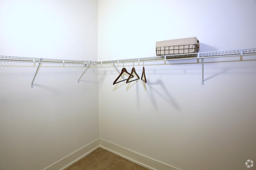 More Photos Of 575 E 4th St, Winston-Salem Apartments For Lease