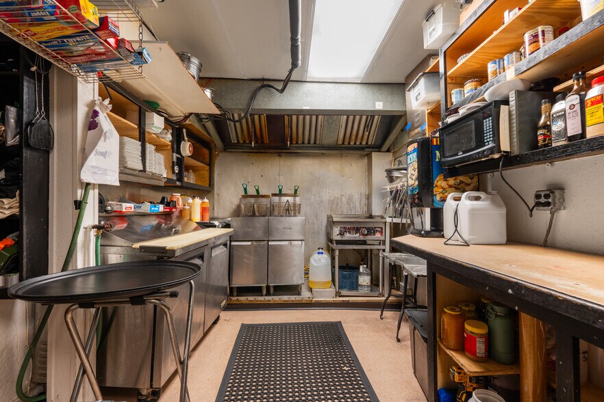 More Photos Of , Utica Unknown For Sale