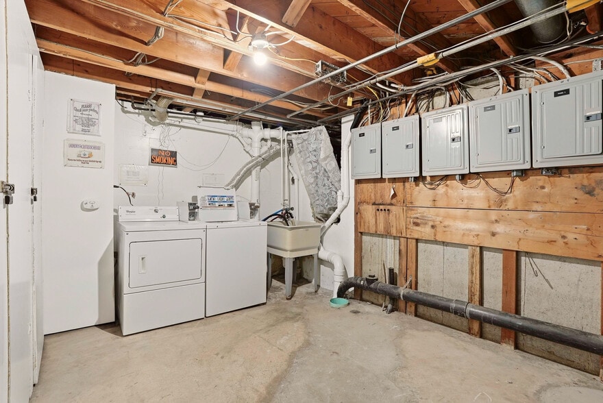 More Photos Of 7307 E 6th Ave, Spokane Valley Apartments For Sale