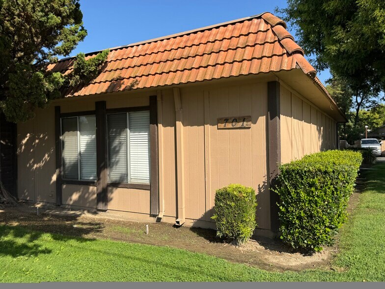 More Photos Of 701 Standiford Ave, Modesto Apartments For Sale