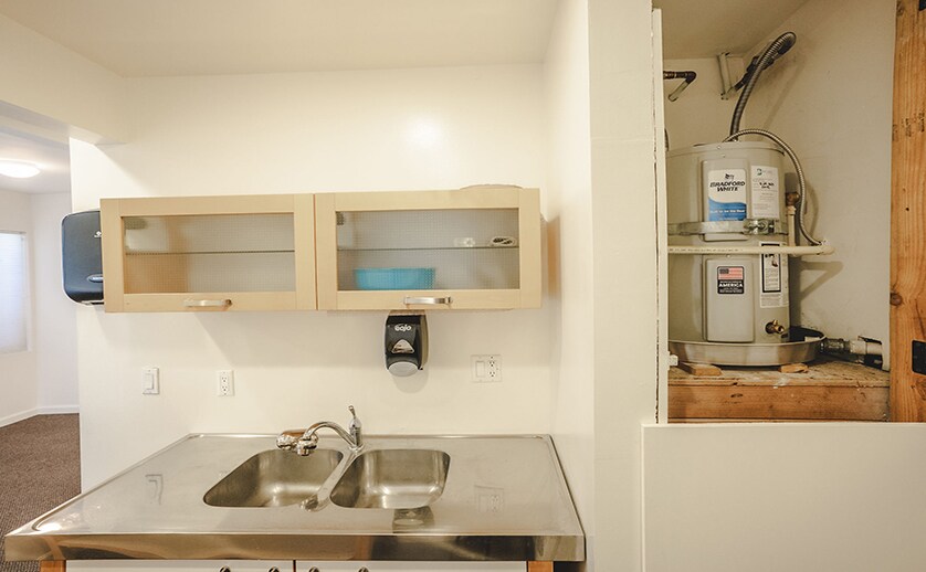 More Photos Of 821 W El Camino Real, Mountain View Flex For Sale