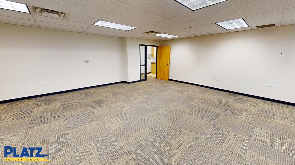 More Photos Of 120 Westchester Dr, Youngstown Office For Lease