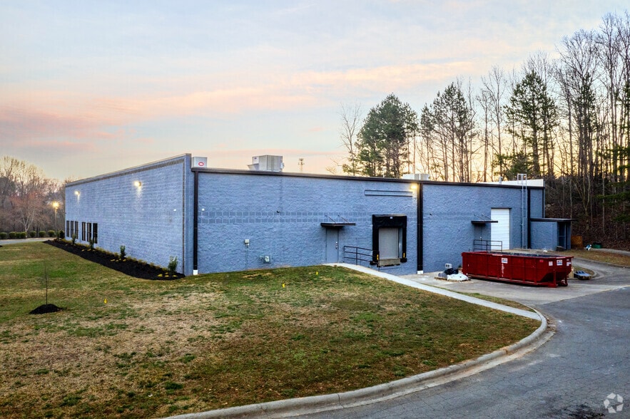 More Photos Of 3400 Latrobe Dr, Charlotte Flex For Sale