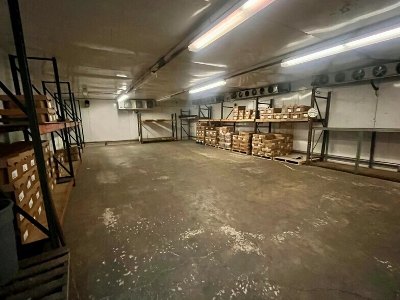 More Photos Of 931 SW 5th St, Oklahoma City Warehouse For Sale