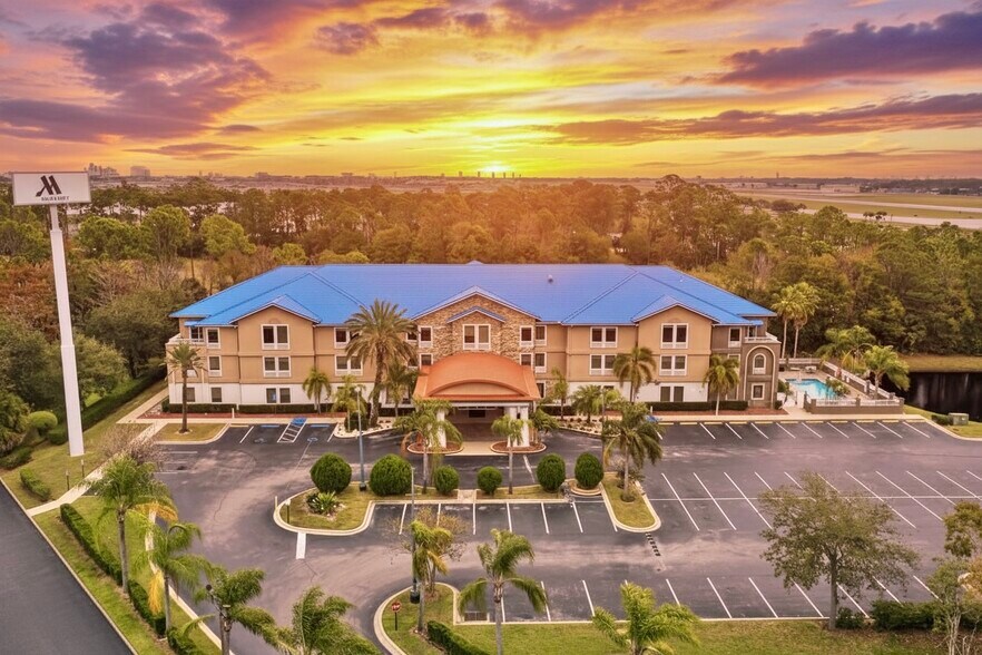 More Photos Of 90 Professional Blvd, Daytona Beach Hotel For Sale