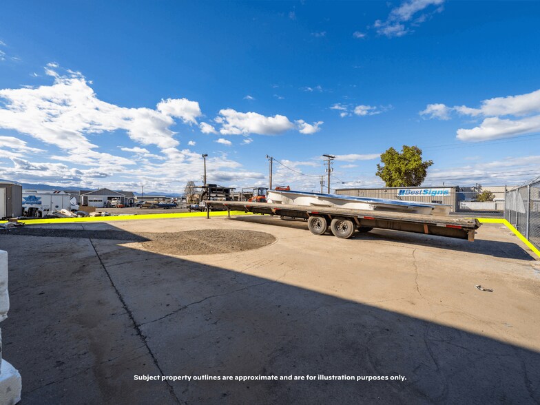 More Photos Of 3811 Crater Lake Hwy, Medford Warehouse For Sale