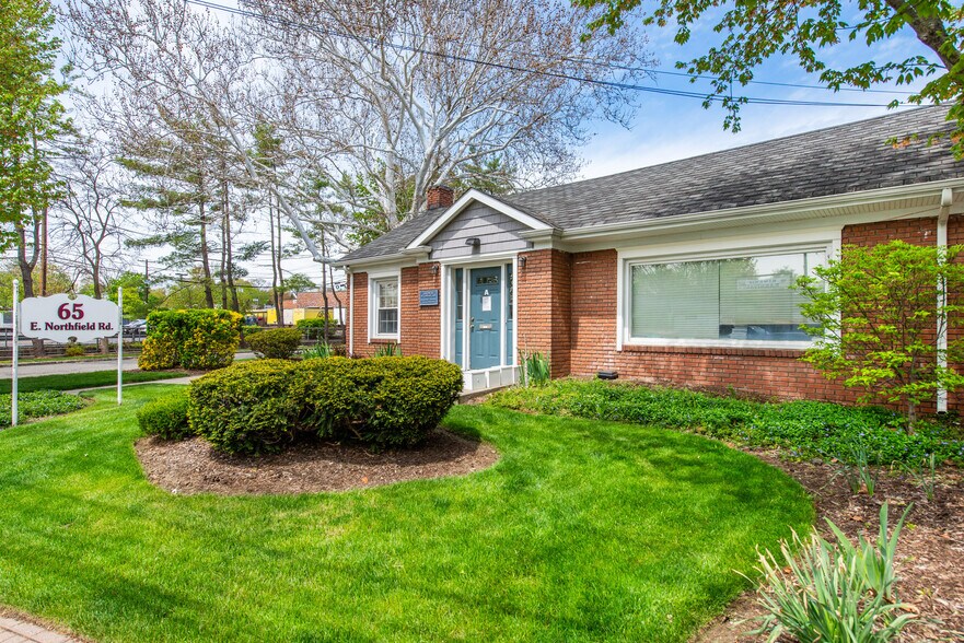 More Photos Of 65 E Northfield Rd, Livingston Medical For Sale