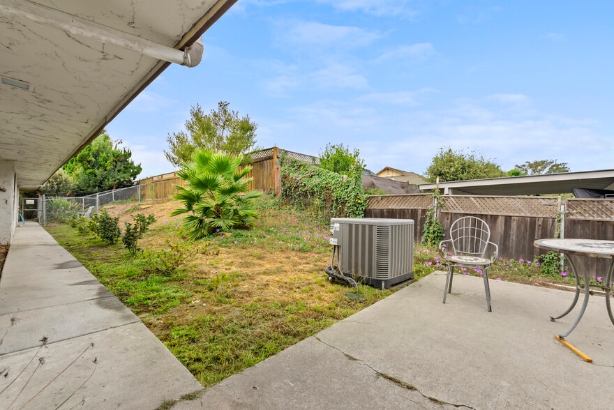 More Photos Of 970 Petit Ave, Ventura Medical For Sale