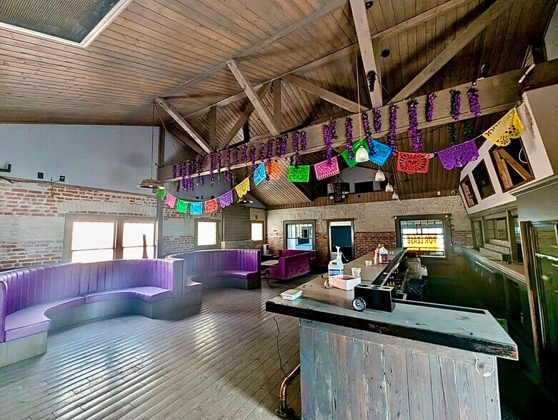 More Photos Of 2909 Pershing Dr, El Paso Storefront Retail Residential For Sale