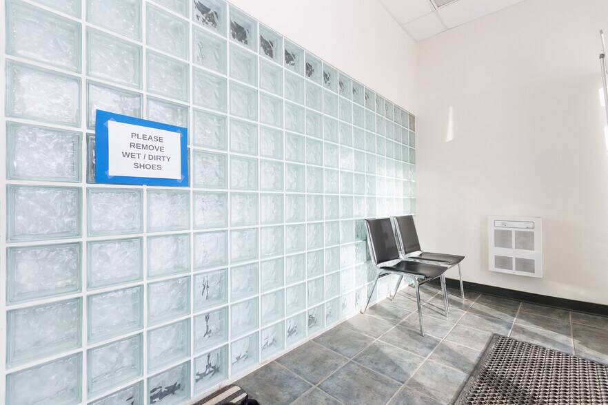 More Photos Of 4730 50 St, Red Deer Storefront Retail Office For Sale