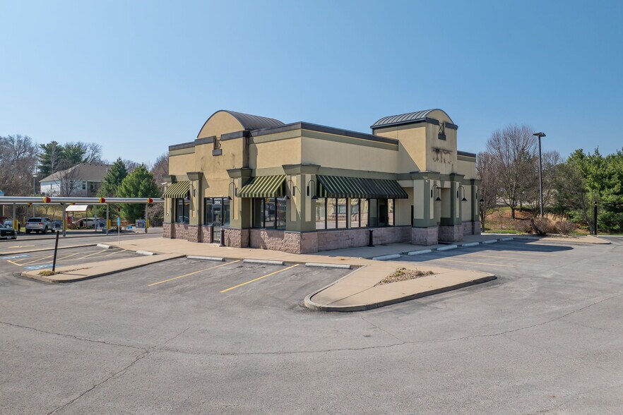 More Photos Of 3114 N Belt Hwy, Saint Joseph Fast Food For Sale