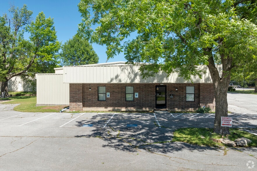More Photos Of 1245 N Garnett Rd, Tulsa Warehouse For Lease