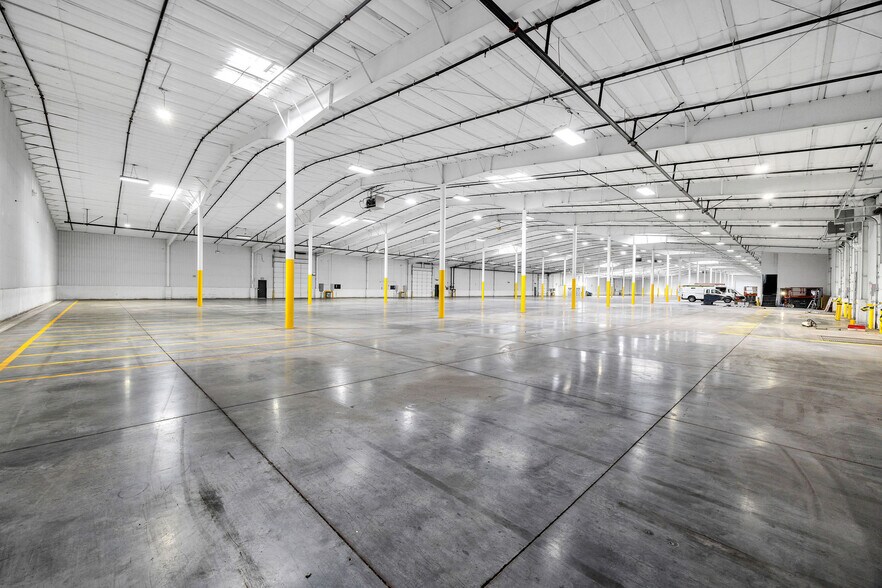 More Photos Of 695 W 1700 S, Logan Warehouse For Lease