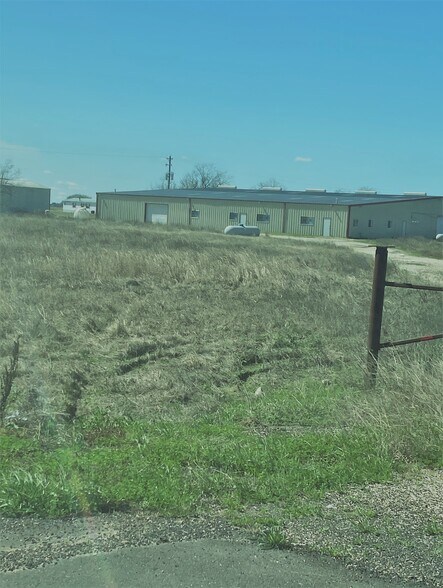 More Photos Of 6737 FM 362, Brookshire Warehouse For Lease