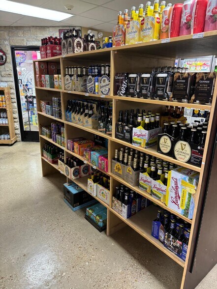 More Photos Of 200 E 6th St, Rolla General Retail For Sale