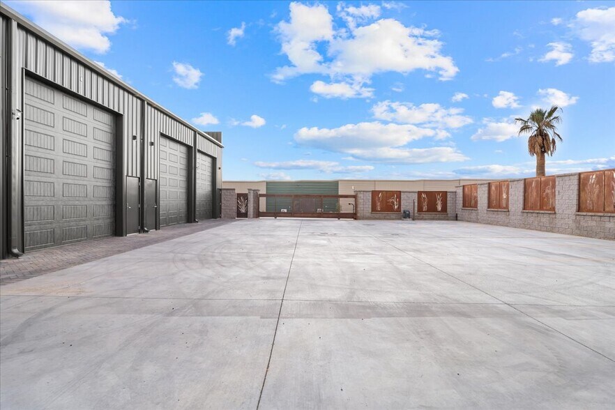 More Photos Of 3388 London Bridge rd, Lake Havasu City Industrial For Sale