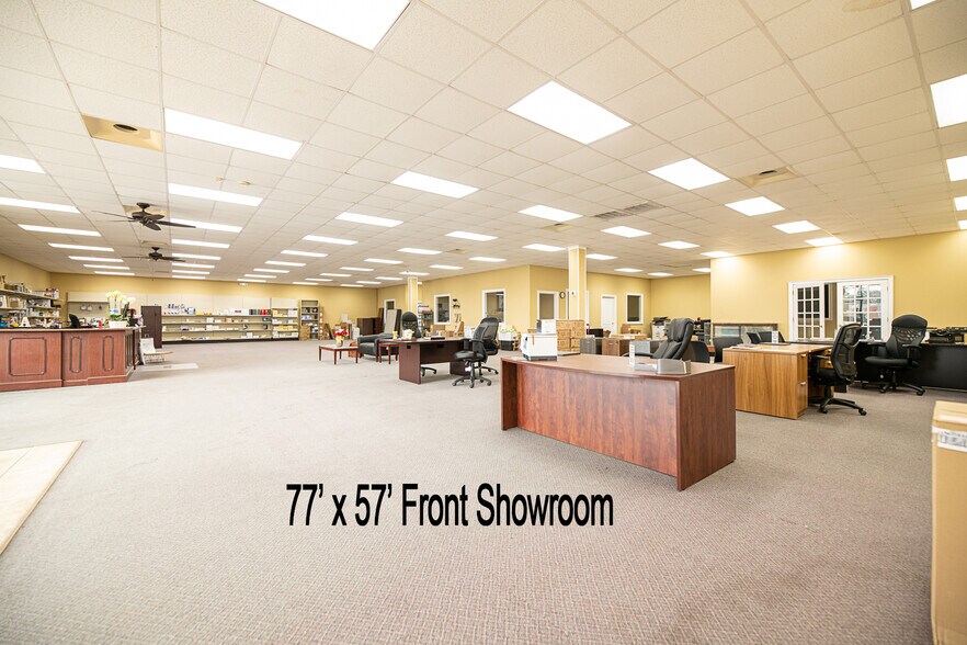 More Photos Of 1503 E Shotwell St, Bainbridge Storefront Retail Office For Sale