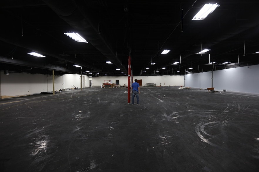 More Photos Of 5055 Austell Rd, Austell Storefront For Lease