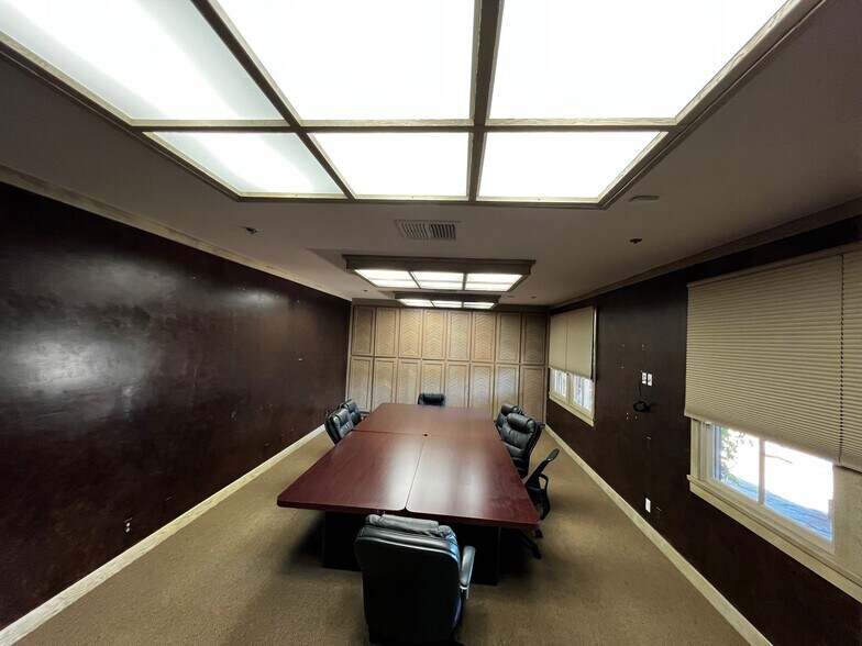 More Photos Of 40004 Cook St, Palm Desert Medical For Lease