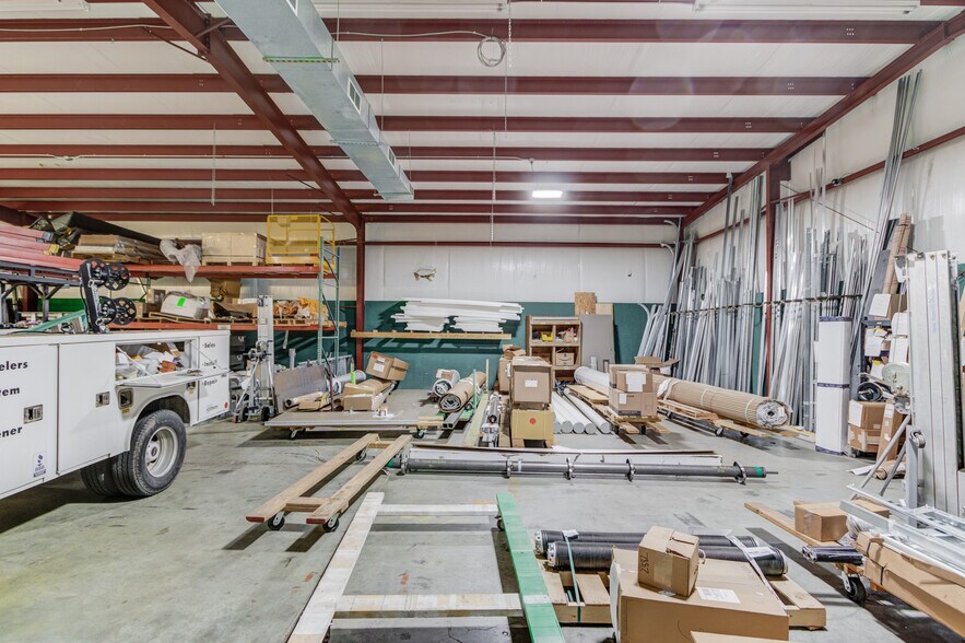 More Photos Of 3743 Old Flowery Branch Rd, Oakwood Warehouse For Lease