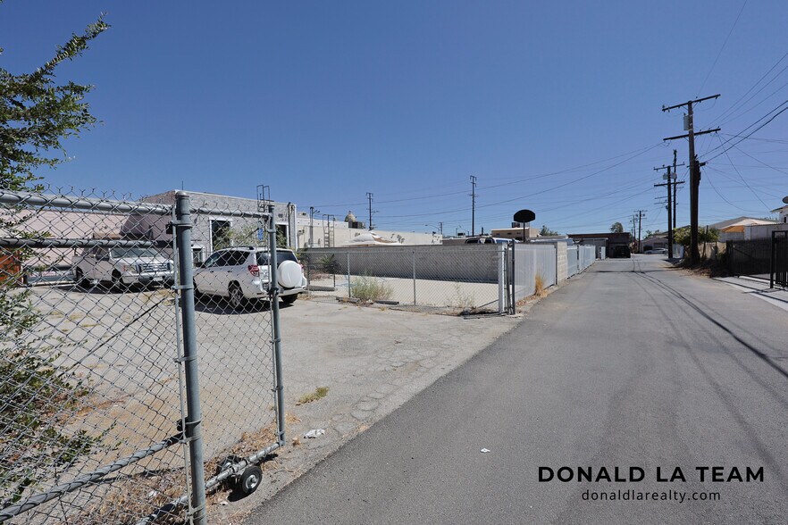 More Photos Of 249 S San Gabriel Blvd, San Gabriel Storefront For Sale