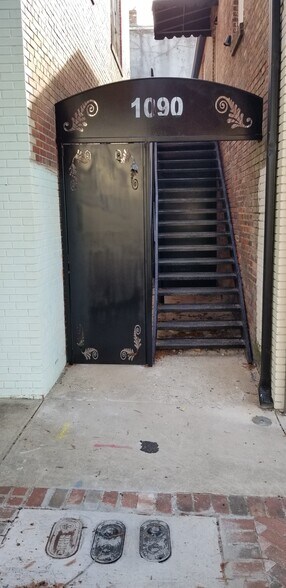 More Photos Of 1088 Russell St, Orangeburg Storefront Retail Office For Lease