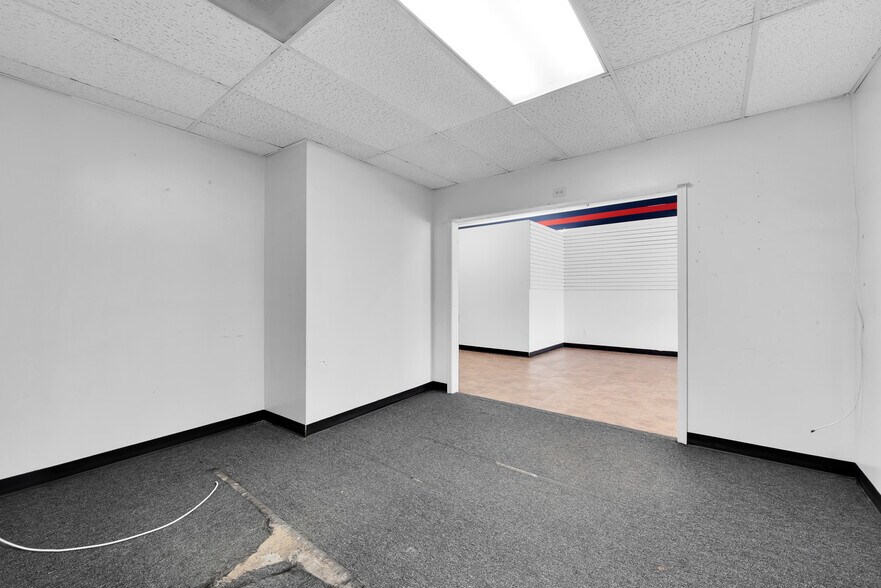 More Photos Of 23753 Van Born Rd, Taylor Freestanding For Lease