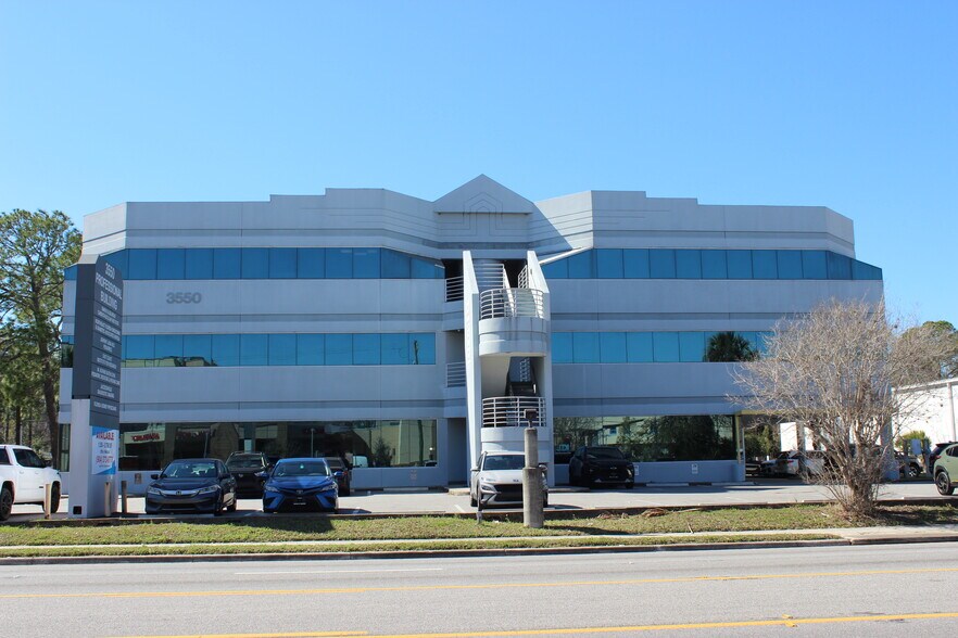 Primary Photo Of 3550 University Blvd S, Jacksonville Medical For Lease
