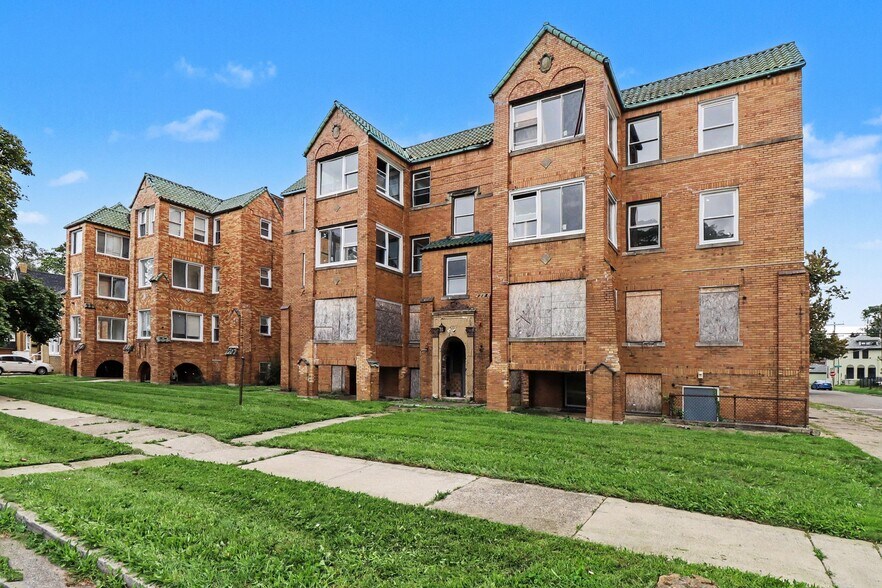 More Photos Of 3017-3029 W Buena Vista St, Detroit Apartments For Sale