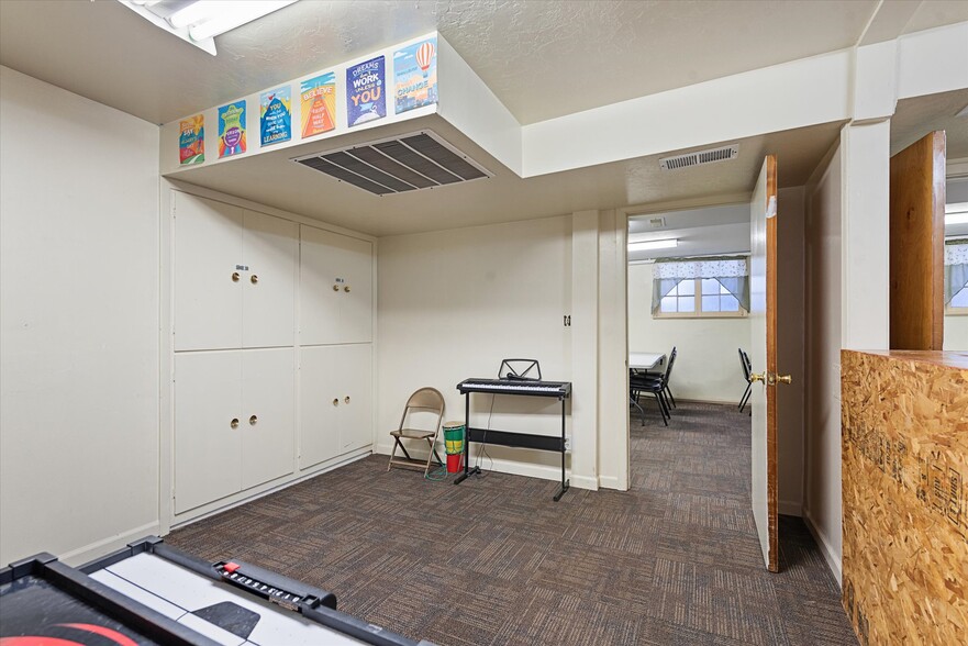 More Photos Of 2100 7th St, Baker City Specialty For Sale