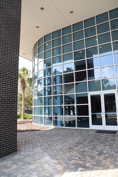 More Photos Of 5950 NW 1st Pl, Gainesville Office For Lease