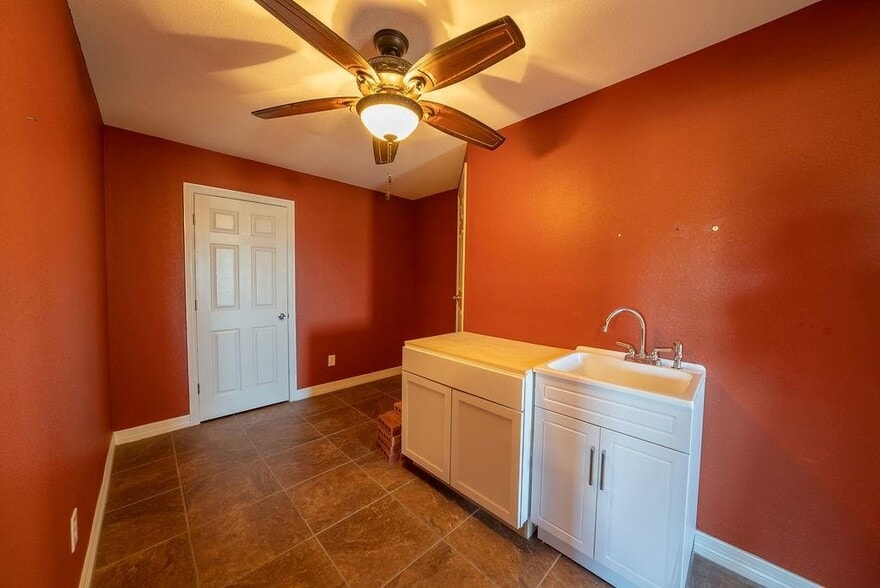 More Photos Of 12307 Highway 6, Iredell Religious Facility For Sale