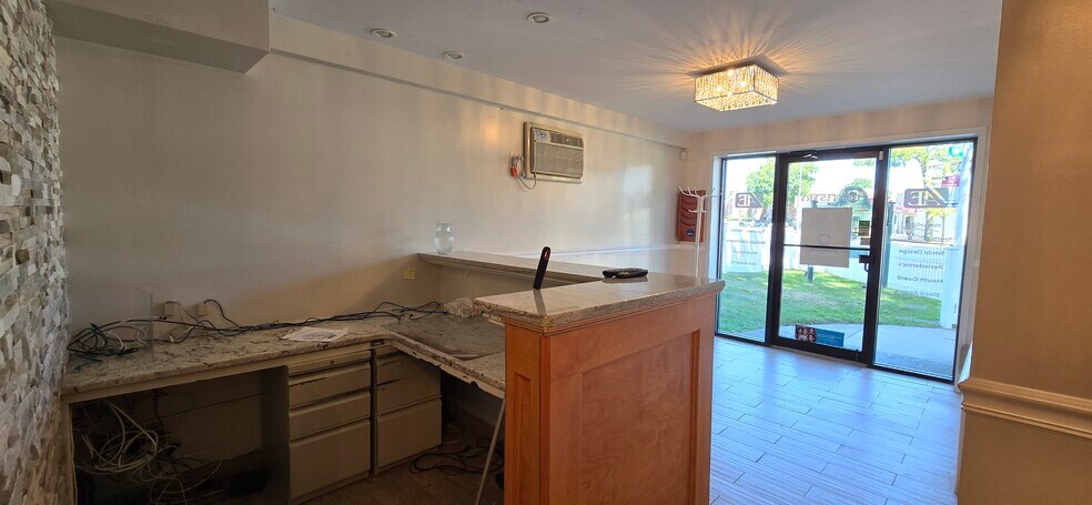 More Photos Of 3232 Francis Lewis Blvd, Flushing General Retail For Lease