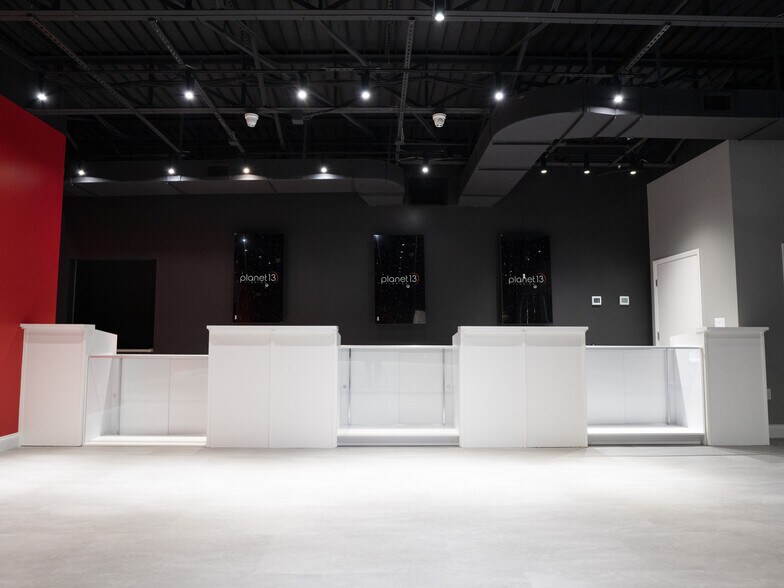 More Photos Of 309 N Woodland Blvd, Deland Freestanding For Sale