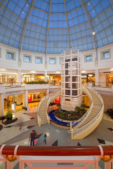 More Photos Of 825 Dulaney Valley Rd, Towson Unknown For Lease