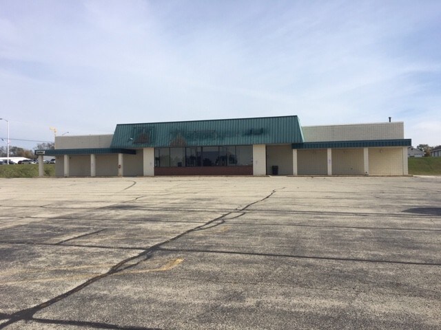 More Photos Of 720-760 W Broadway St, Berlin Unknown For Lease