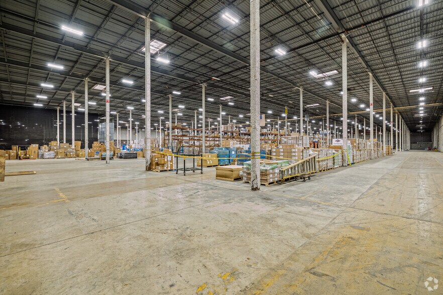 More Photos Of 14140 N Washington Hwy, Ashland Distribution For Lease