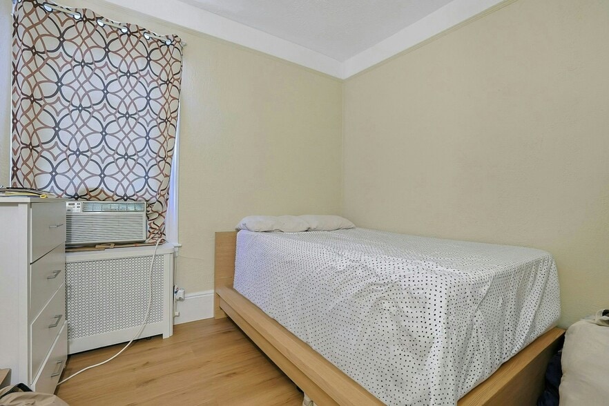More Photos Of 3 Linden Pl, Tarrytown Apartments For Sale