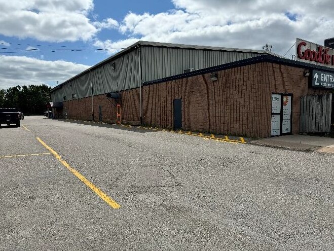 More Photos Of 589 2nd Line E, Sault Ste Marie Health Club For Sale