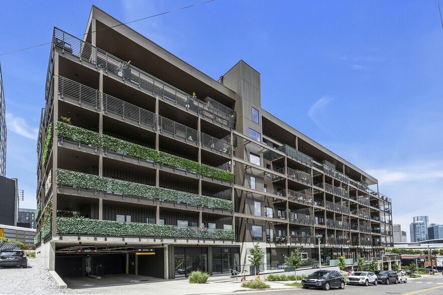 More Photos Of 635 7th Ave S, Nashville Apartments For Lease