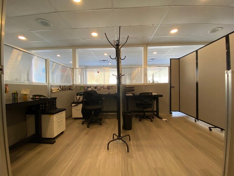 More Photos Of 34 Town St, Norwich Storefront Retail Office For Sale