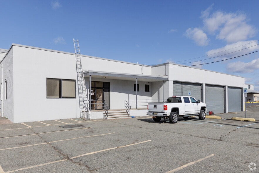 More Photos Of 500 Industrial Rd, Carlstadt Warehouse For Sale