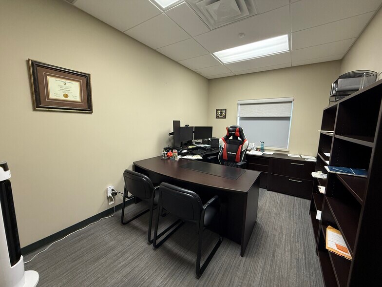 More Photos Of 518 Laura Av, Red Deer County Office For Sale