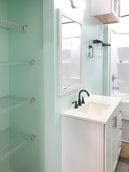 More Photos Of 55 Main St, Garden City Office Residential For Sale