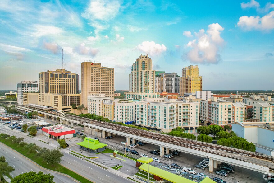 More Photos Of 9090 S Dadeland Blvd, Miami Hotel For Lease