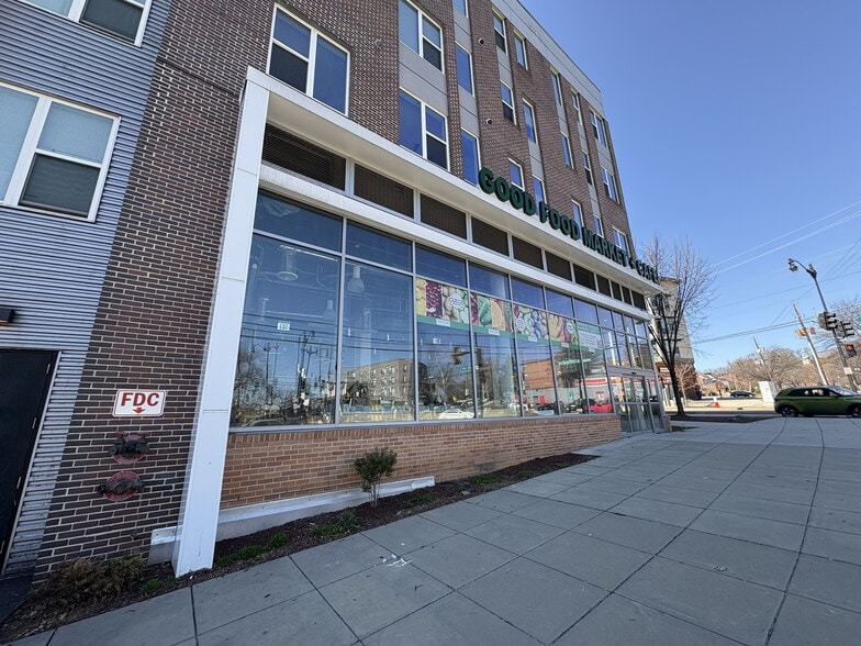 Primary Photo Of 4001 S Capitol St, Washington Apartments For Lease