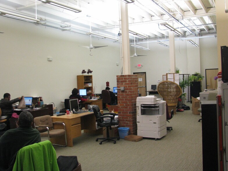 More Photos Of 5245 Germantown Ave, Philadelphia Office For Lease