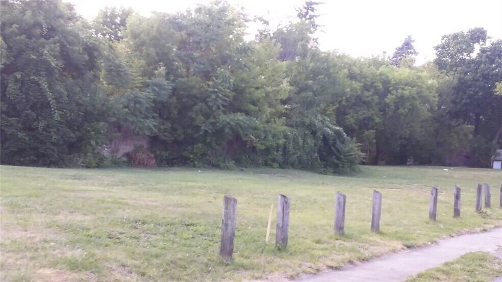 More Photos Of 658 Joseph Ave, Rochester Auto Repair For Sale